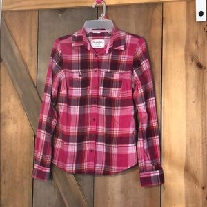 Button down collard shirt